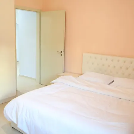 The Bllok Spot Apartament *