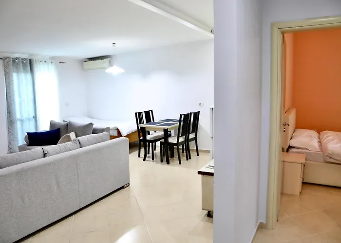 Apartment The Bllok Spot